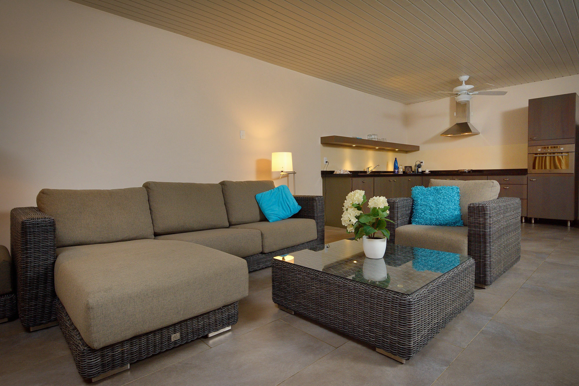 Belmar Oceanfront Apartments Bonaire Exteriör bild