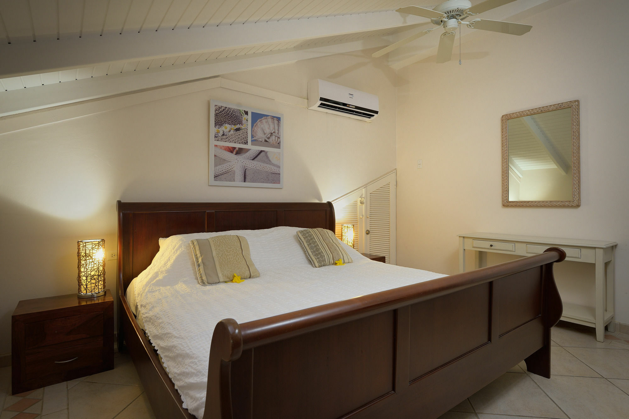Belmar Oceanfront Apartments Bonaire Exteriör bild