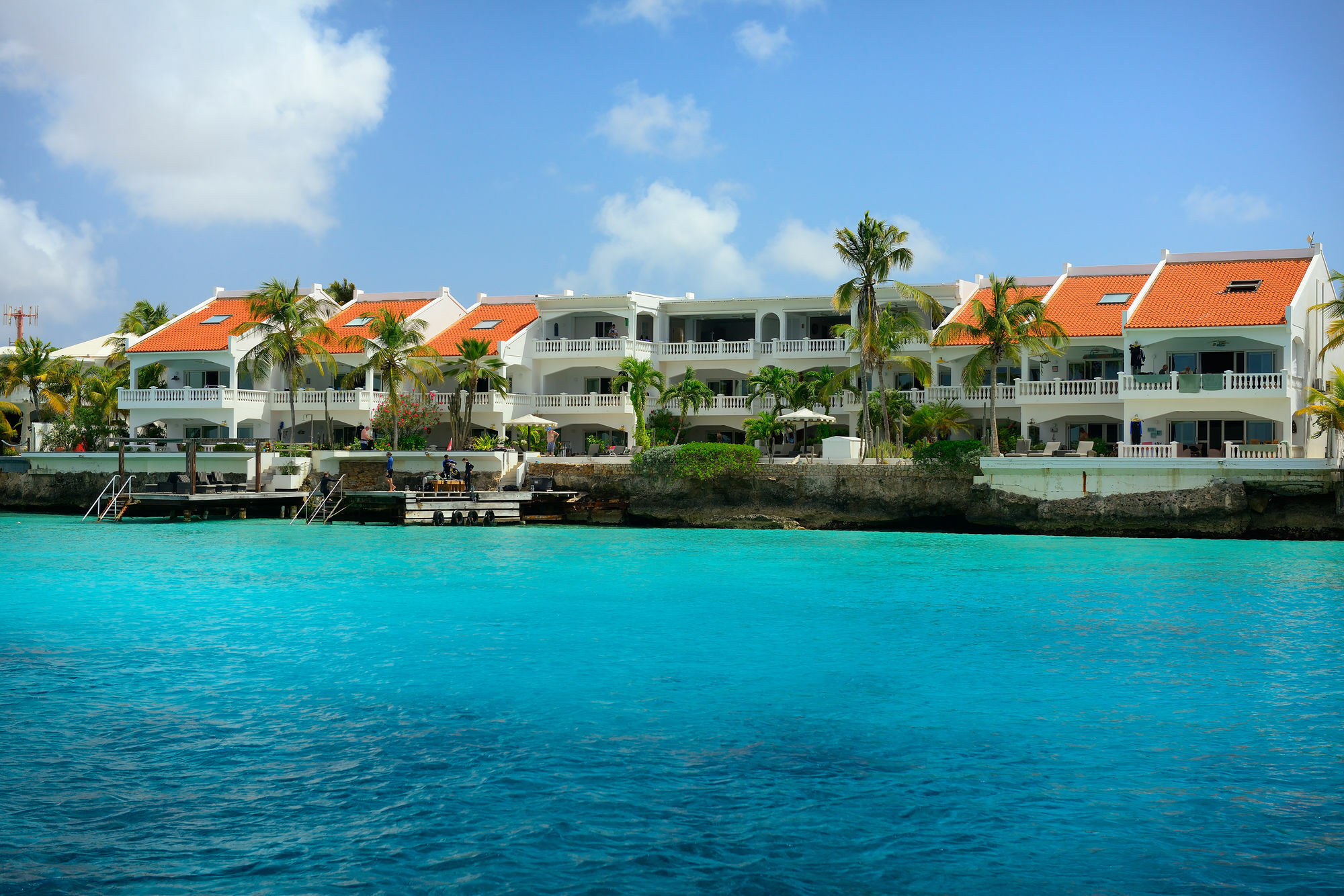 Belmar Oceanfront Apartments Bonaire Exteriör bild